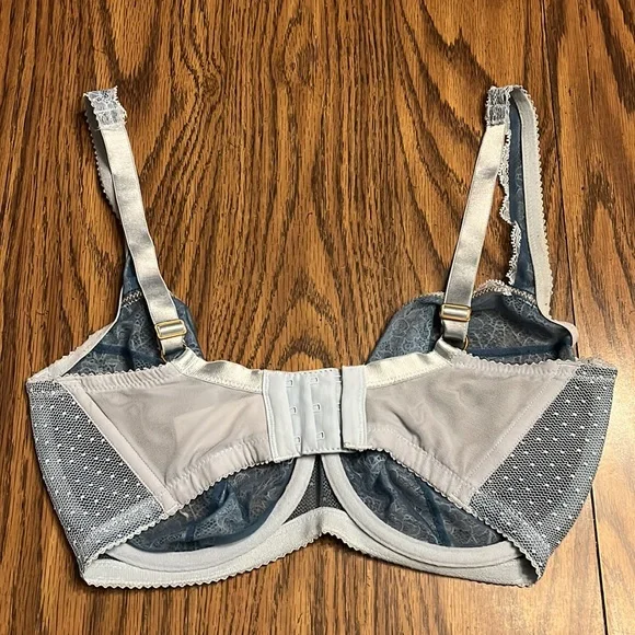 Delicate lacey blue bralette, 32FF